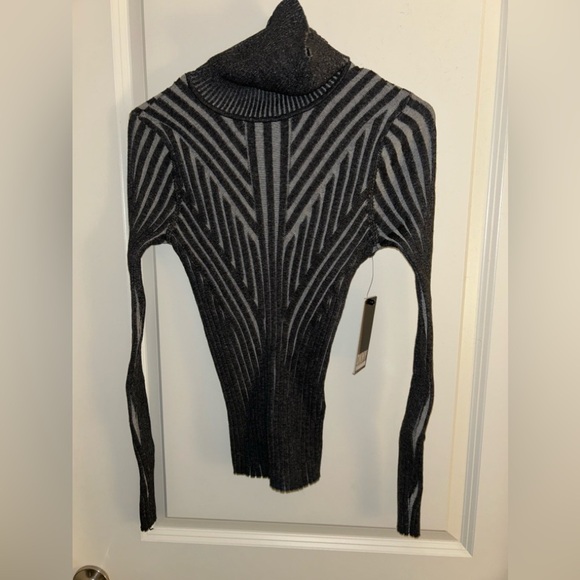 NWT DKNY Turtle Neck Sweater. Size medium - Picture 1 of 6